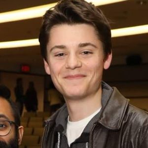 Meet your Posher, Wesley